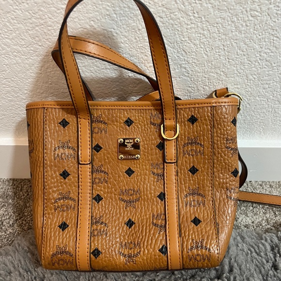 MCM Crossbody Tote Bag - Picture 3 of 6